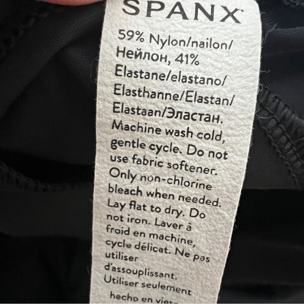 Spanx sunshine shorts Size M Black Nylon Golf - Picture 5 of 5